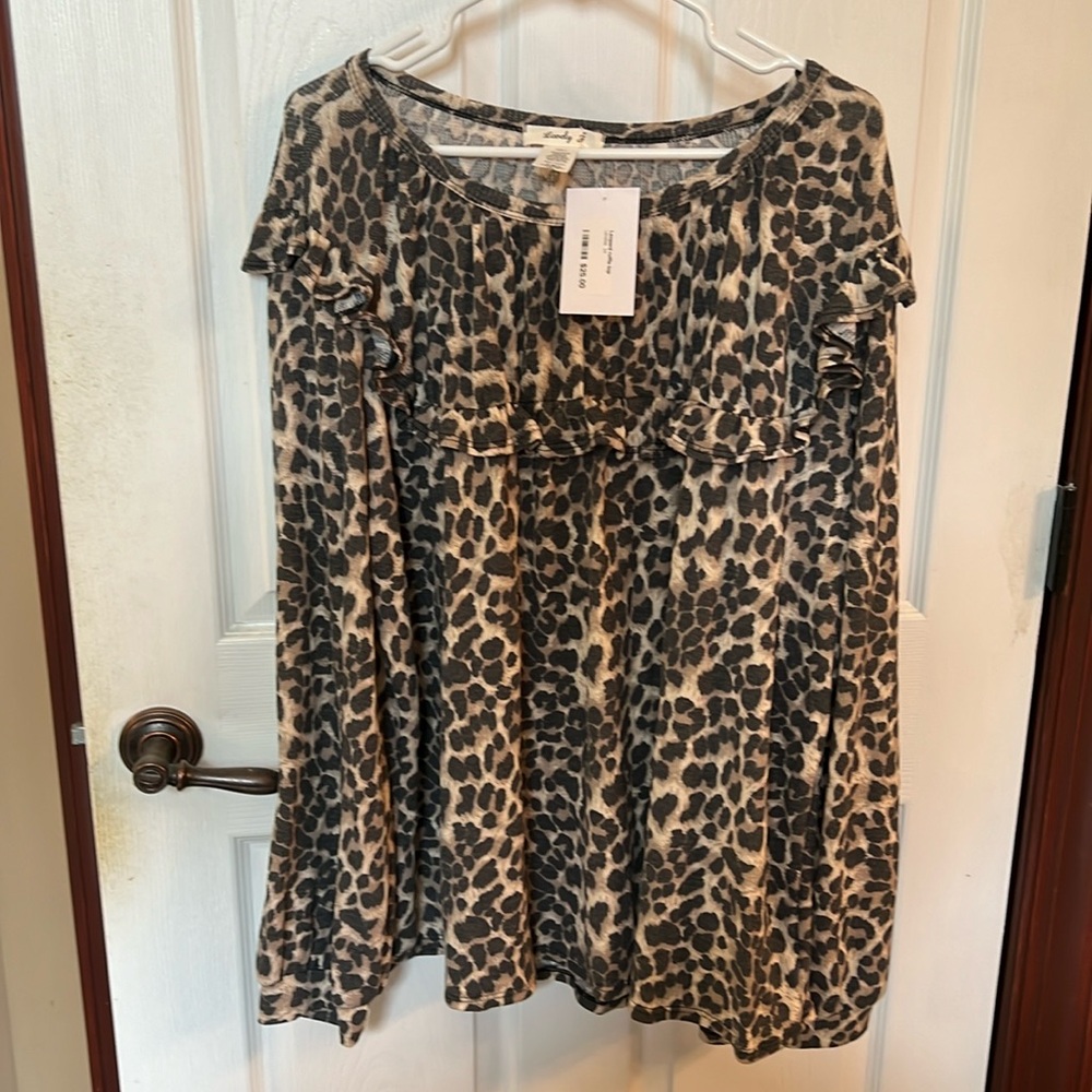 Long Sleeve Leopard Top